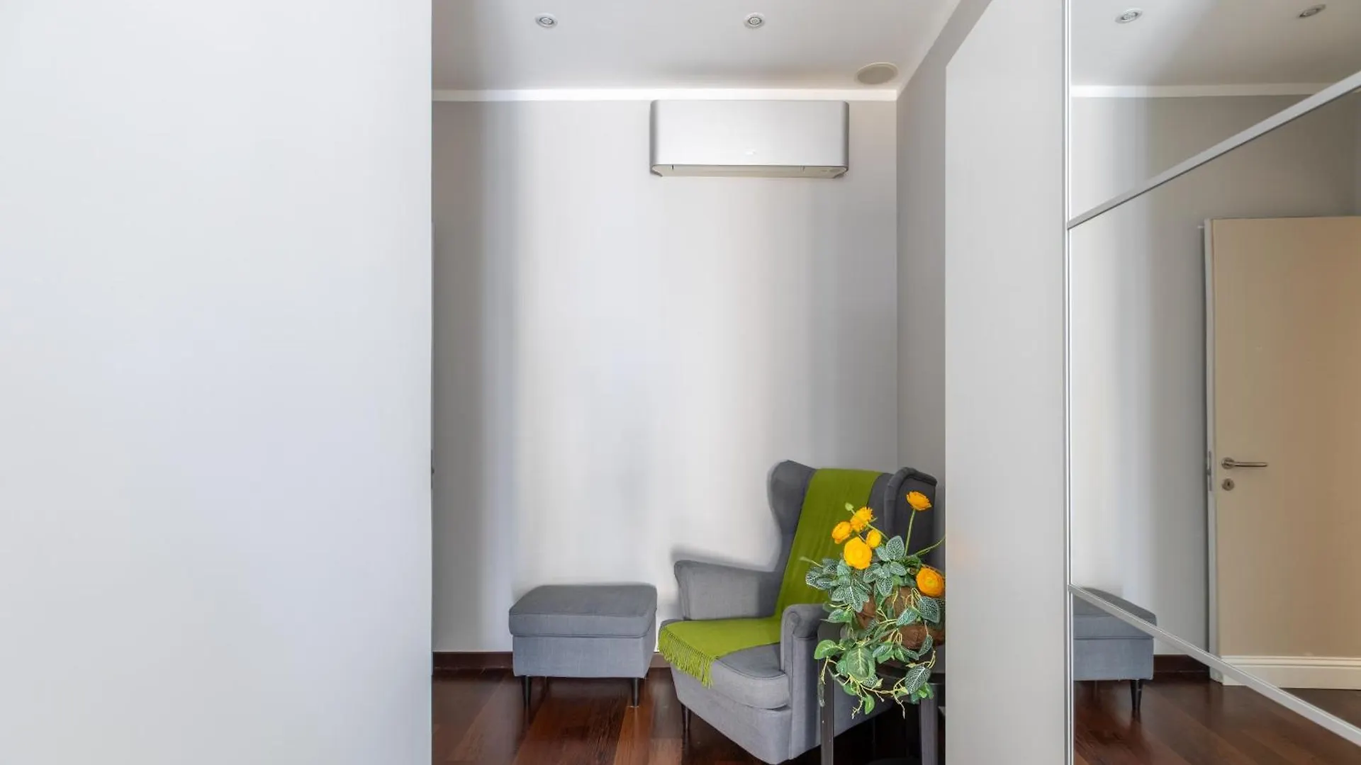 Iflat Contemporary Elegance In The Heart Of Rome Apartment 0*,  Italy