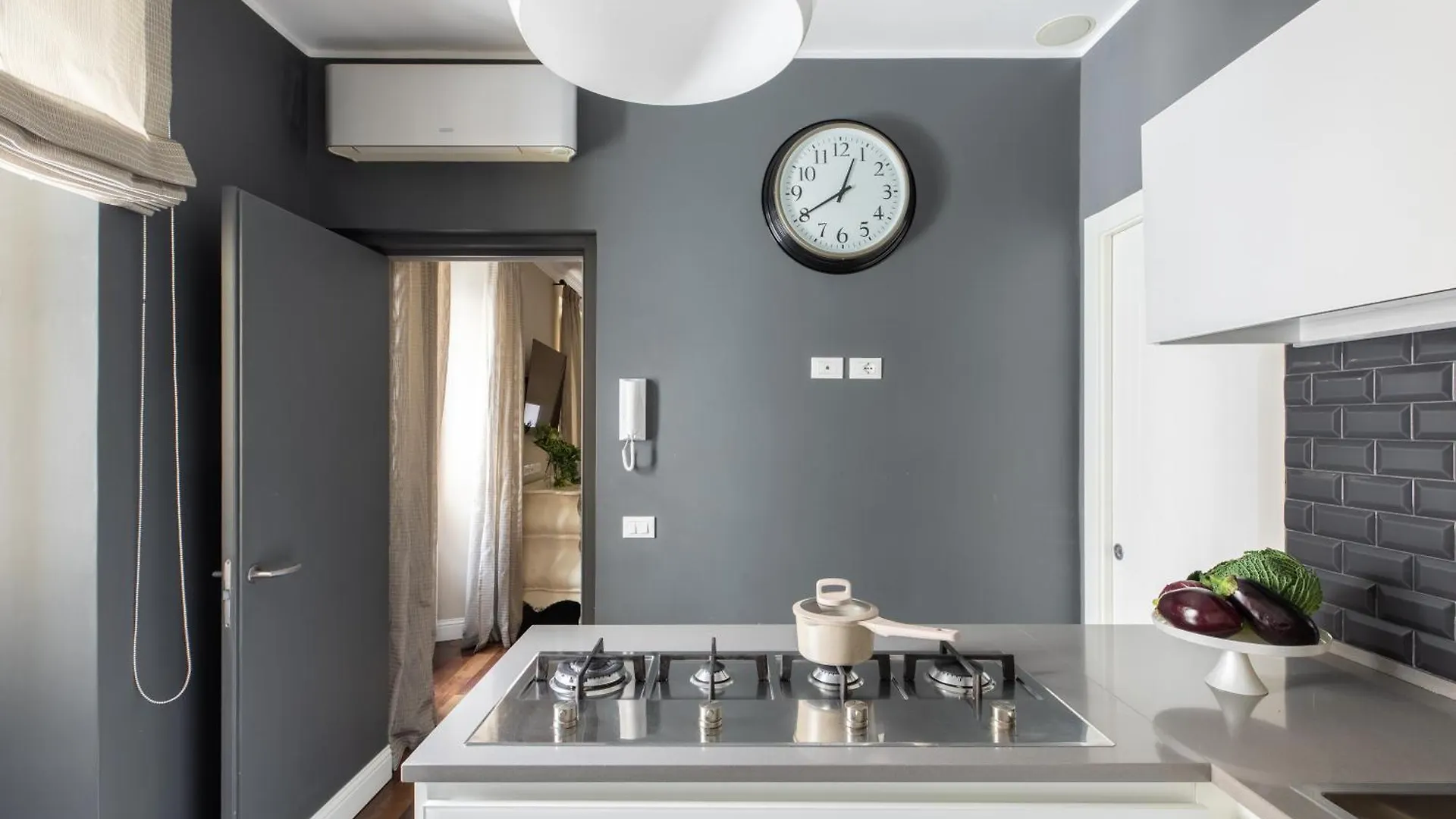 Iflat Contemporary Elegance In The Heart Of Rome Apartment Italy