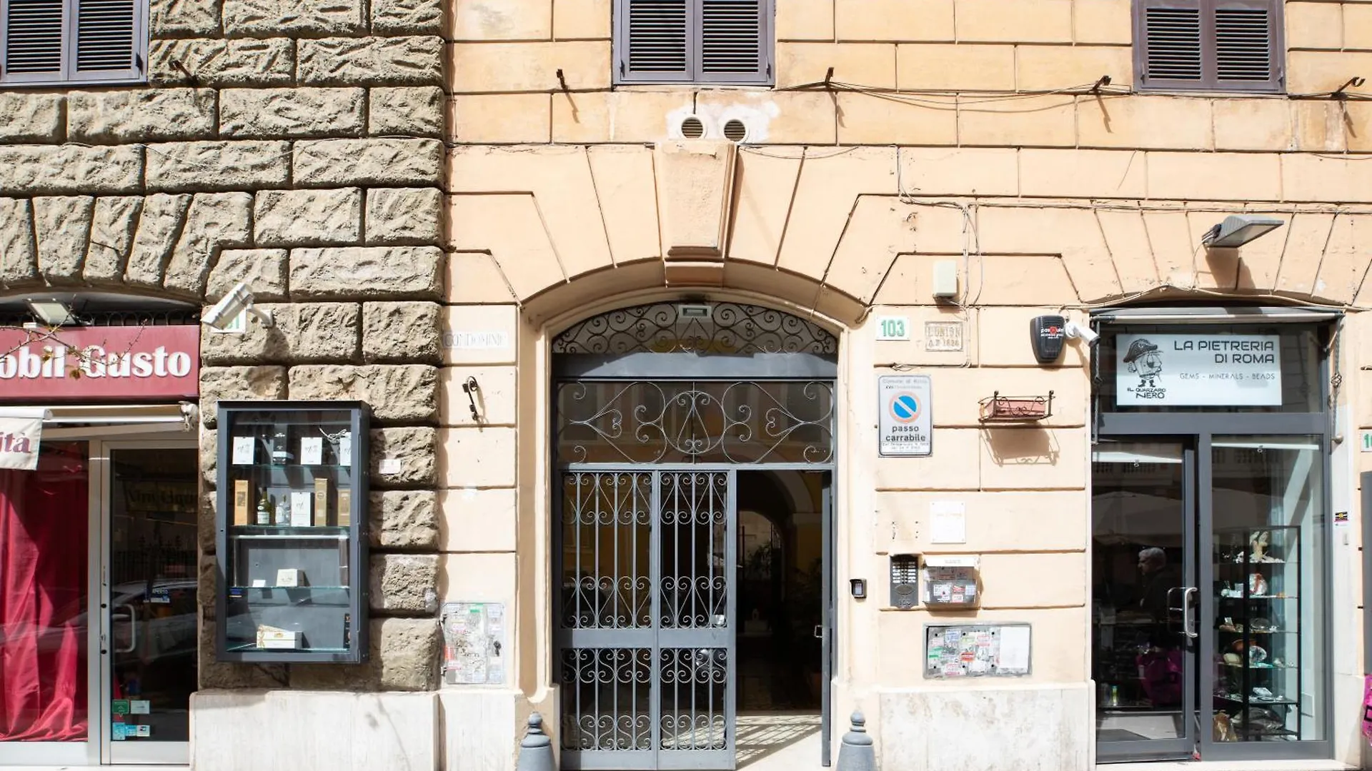 Iflat Contemporary Elegance In The Heart Of Rome Apartment 0*,