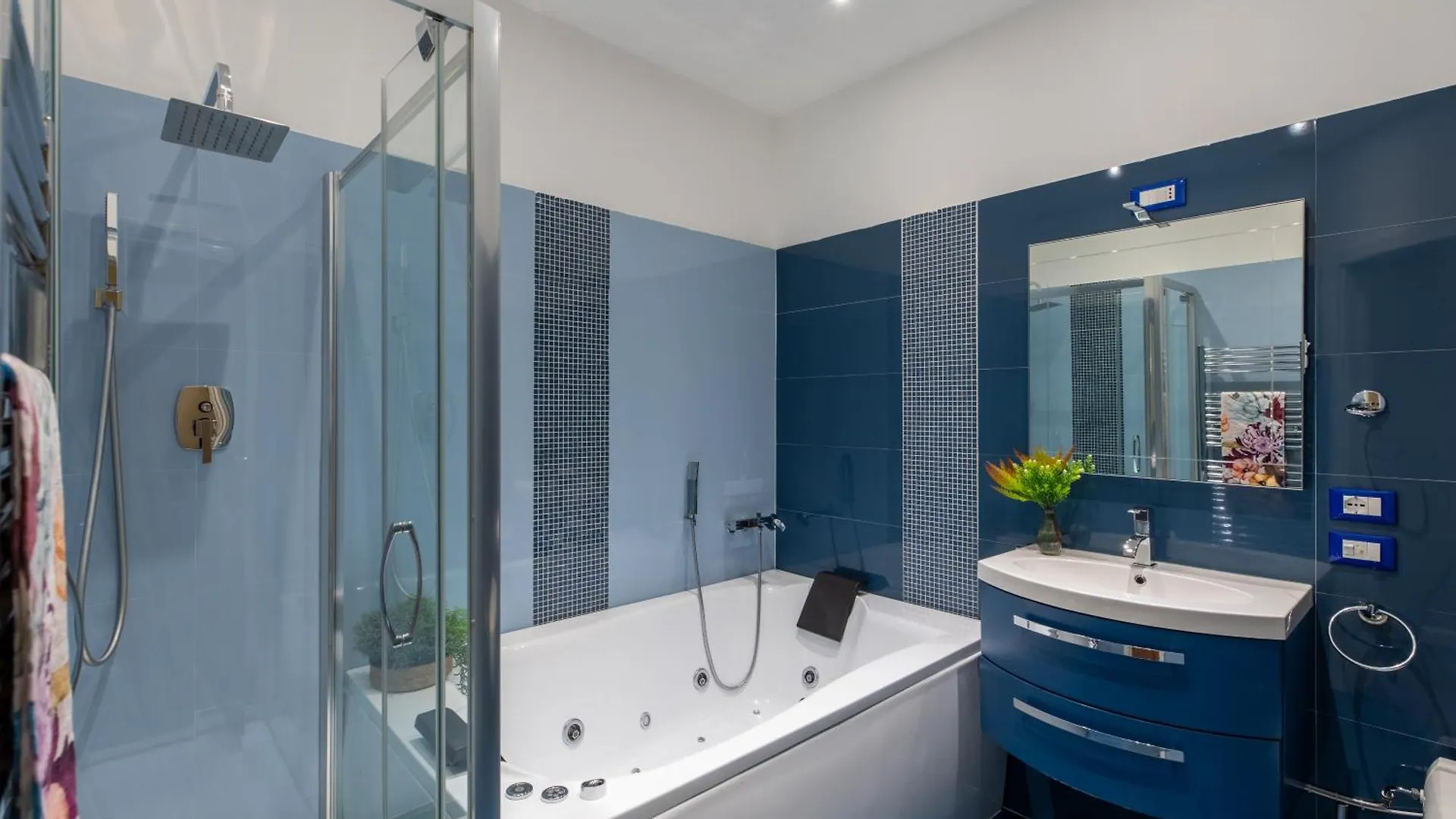 Apartament Iflat Contemporary Elegance In The Heart Of Rzym